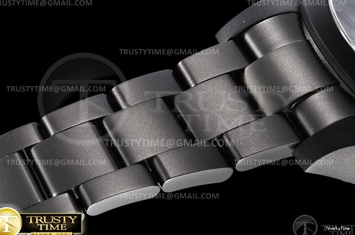 1112 ROLMIL030B – Milgauss Sustainable 1000